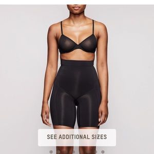 Skims High Waisted Bonded Short